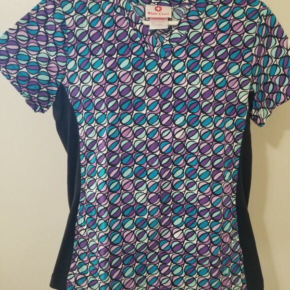 XS Scrub Top Bundle – 5 Tops (White Cross & More) – Size XS - Picture 11 of 11